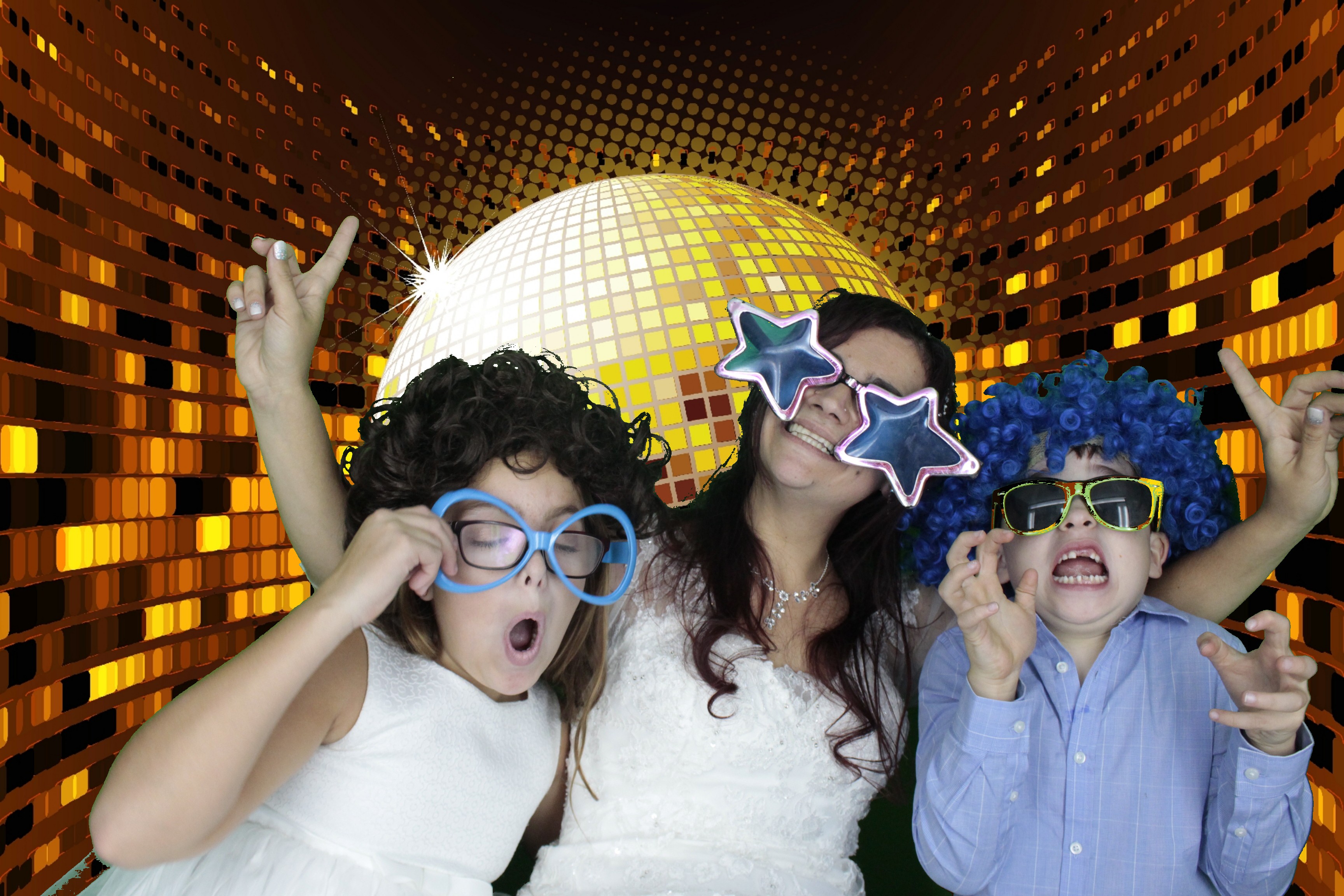 Mr & Mrs Hack's Wedding | View more photos from the event at gallery.myphotoboothexperience.co.uk/u/MyPhotoBoothExperienceLtd/Mr-Mrs-Hacks-Wedding